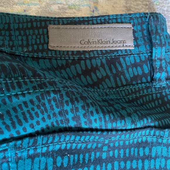 Calvin Klein Slim Cut Jeans - Picture 5 of 5